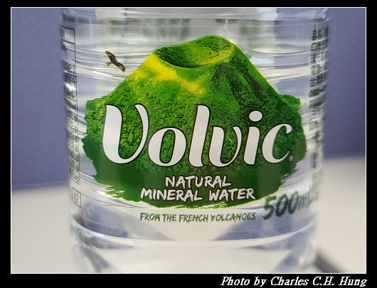 Volvic_002.jpg