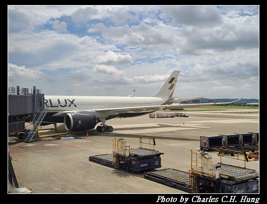 JX-8330_001.jpg