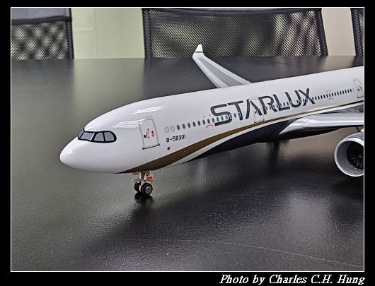 STARLUX_030.jpg