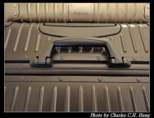 RIMOWA_005.jpg