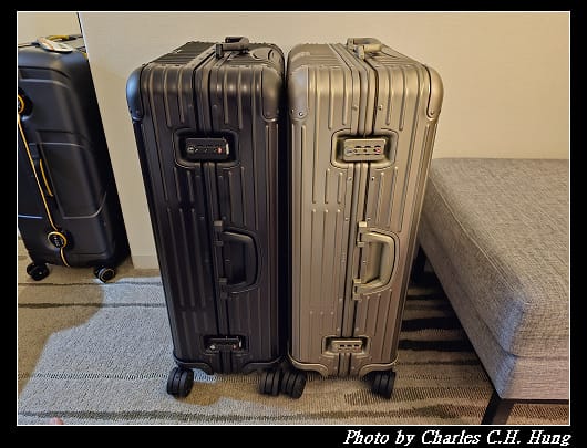 RIMOWA_002.jpg