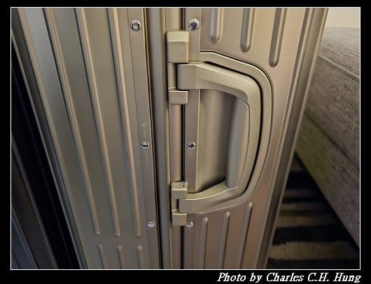 RIMOWA_008.jpg