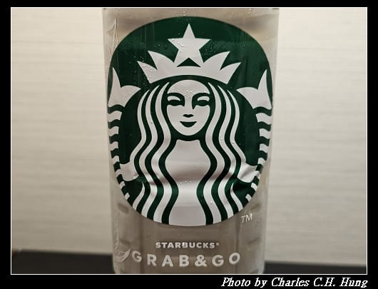 Starbucks_012.jpg Starbucks_012.jpg