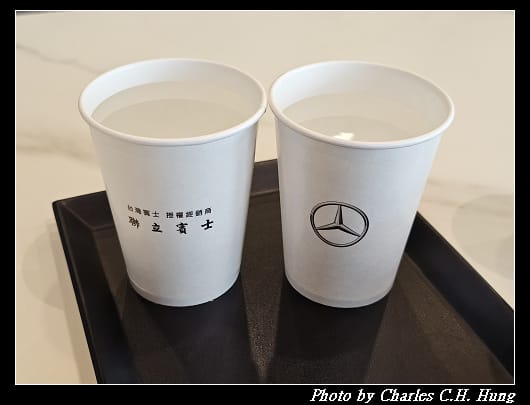 BENZ_052.jpg BENZ_052.jpg