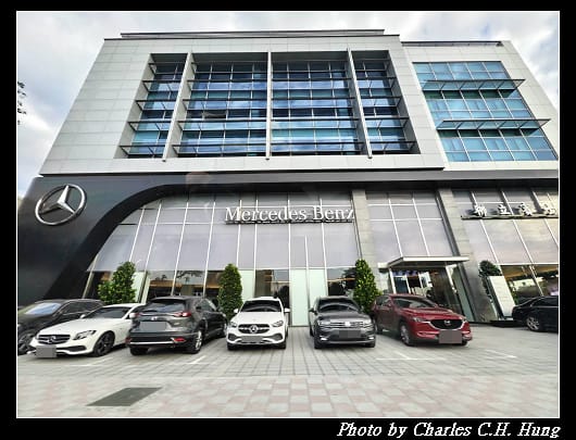 BENZ_001.jpg BENZ_001.jpg