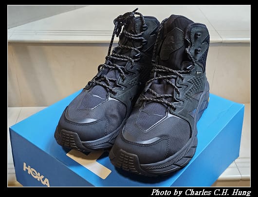 HOKA_006.jpg