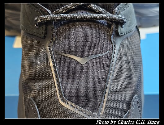 HOKA_007.jpg