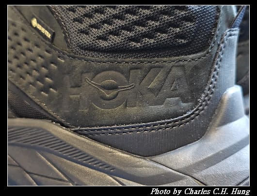 HOKA_009.jpg