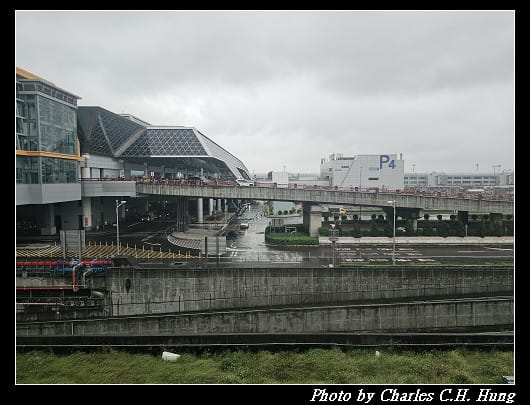 北海道賞櫻–Day 1–啟程：臺灣桃園國際機場第一航廈 星宇航空貴賓室 第二航廈Galactic Lounge