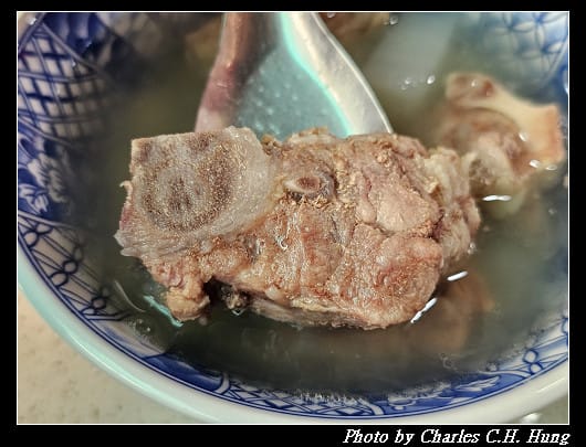 臺北大同–後車頭 蔡記 高麗菜飯、原汁排骨湯