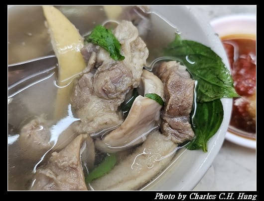 臺北松山–蕭家牛雜湯