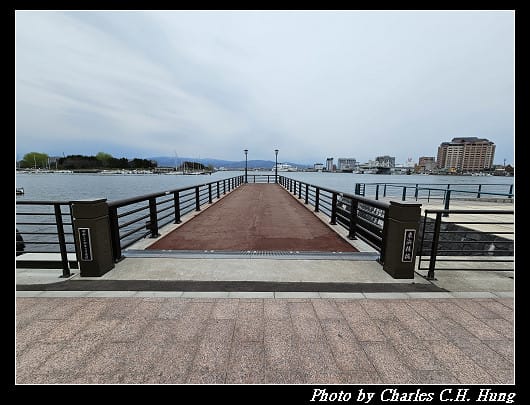 北海道賞櫻–Day 3–函館末広町散策（函館西波止場、新島襄銅像、北海道第一步地碑、箱館運上所跡、護衛艦はまゆき主錨、明治天皇上陸紀念碑）