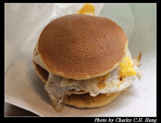 臺北松山–麥味登(北市健康店)超厚牛肉起司蛋鬆餅堡 - 第11張圖 臺北松山–麥味登(北市健康店)超厚牛肉起司蛋鬆餅堡