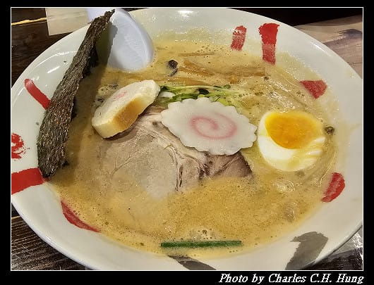 北海道賞櫻–Day 4–晚餐：鹽拉麵 味彩 本店（函館麺厨房 あじさい 本店）