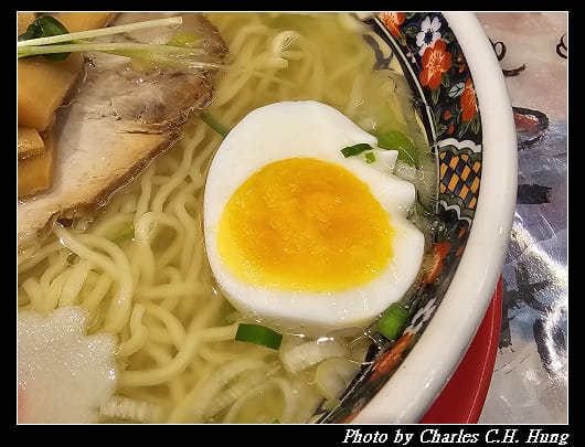 北海道賞櫻–Day 4–晚餐：鹽拉麵 味彩 本店（函館麺厨房 あじさい 本店）