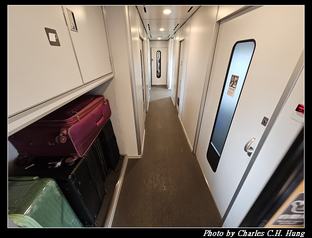 北海道賞櫻–Day 5–特急北斗HOKUTO（261系）9号 綠色車廂（Green Car）函館 to 札幌