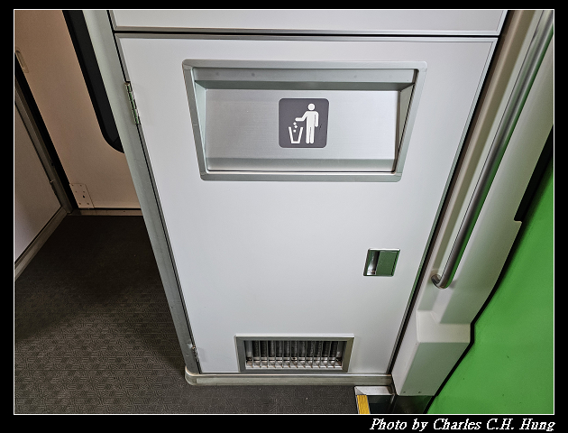 北海道賞櫻–Day 5–特急北斗HOKUTO（261系）9号 綠色車廂（Green Car）函館 to 札幌