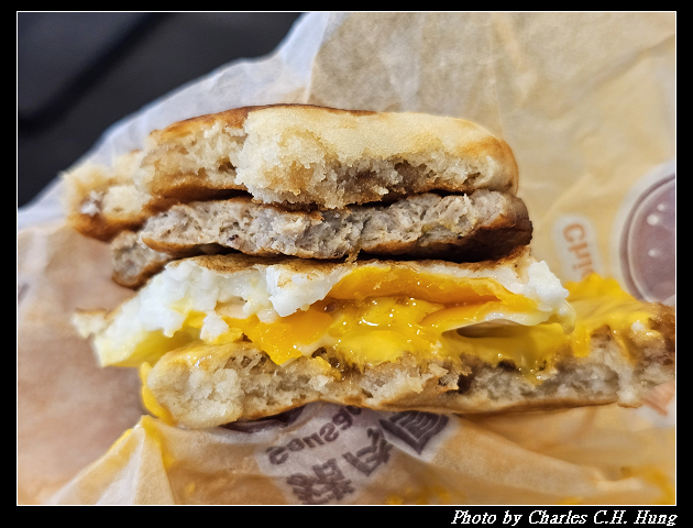 新竹竹北–McDonald’s 麥當勞(竹北光明餐廳)香雞蛋厚鬆餅堡、豬肉蛋厚鬆餅堡 - 第12張圖 新竹竹北–McDonald’s 麥當勞(竹北光明餐廳)香雞蛋厚鬆餅堡、豬肉蛋厚鬆餅堡