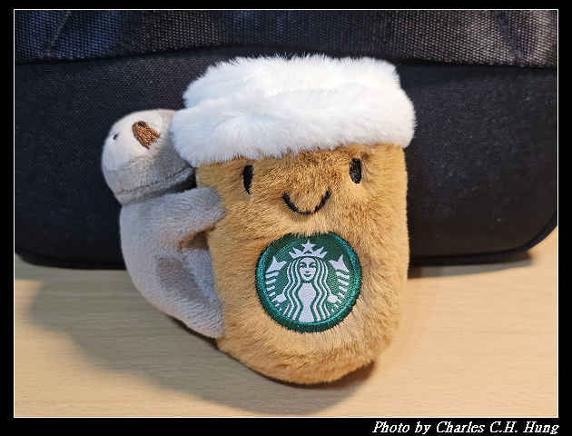 【Starbucks 星巴克】抱抱咖啡樹懶鑰匙圈