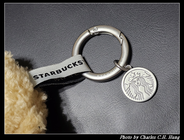 【Starlux 星宇航空】STARLUX + STARBUCKS跨界聯名系列 機師熊吊飾組、迷你餐車收納盒、航空集裝箱收納套 - 第11張圖 【Starlux 星宇航空】STARLUX + STARBUCKS跨界聯名系列 機師熊吊飾組、迷你餐車收納盒、航空集裝箱收納套