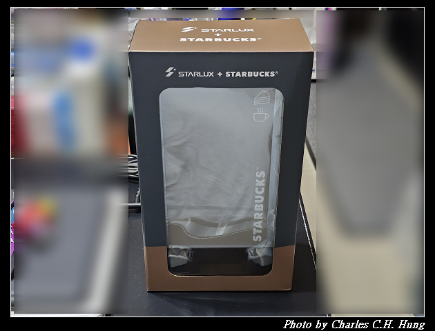 【Starlux 星宇航空】STARLUX + STARBUCKS跨界聯名系列 機師熊吊飾組、迷你餐車收納盒、航空集裝箱收納套