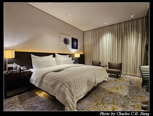 臺北信義–台北寒舍艾美酒店（Le Méridien Taipei）露臺豪華客房（Balcony Deluxe King）