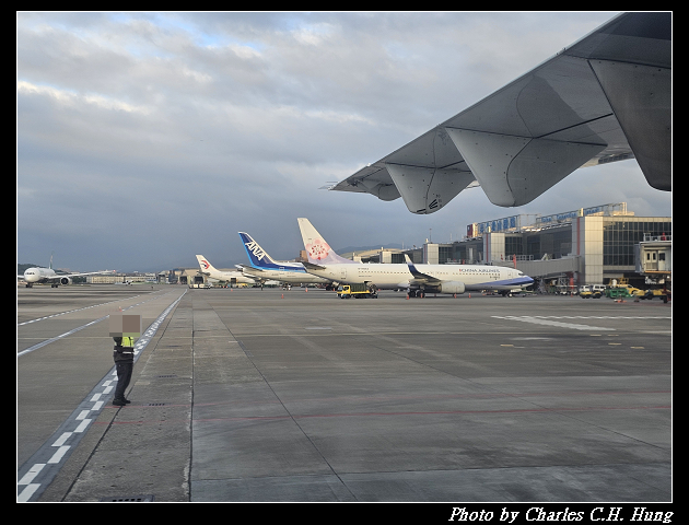 立榮航空 B7-8726 搭乘紀實（TTT to TSA）
