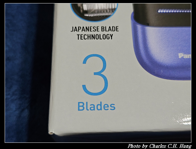 Panasonic 國際牌 掌上型三枚刃觸控電鬍刀 小精靈-炫光紫(ES-CM3A) - 第5張圖 Panasonic 國際牌 掌上型三枚刃觸控電鬍刀 小精靈-炫光紫(ES-CM3A)